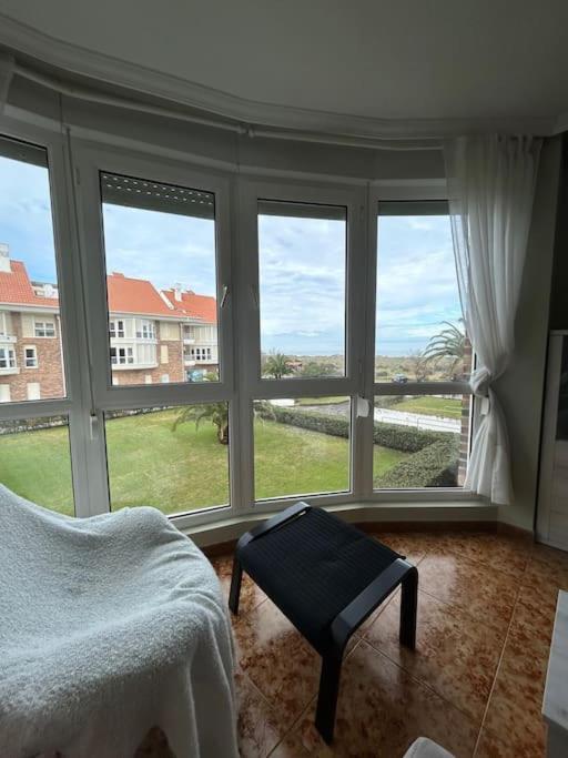 Playa De Berria -Apartamento Con Piscina Y Vistas Al Mar Santoña Extérieur photo