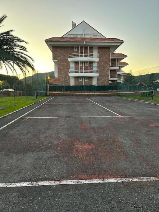 Playa De Berria -Apartamento Con Piscina Y Vistas Al Mar Santoña Extérieur photo