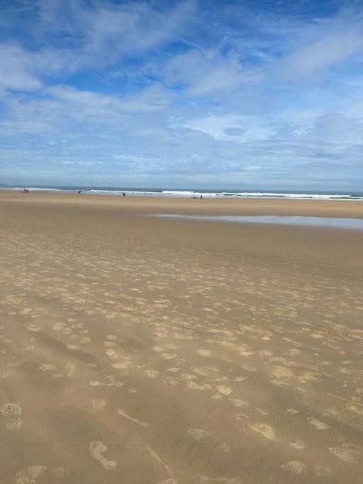 Playa De Berria -Apartamento Con Piscina Y Vistas Al Mar Santoña Extérieur photo
